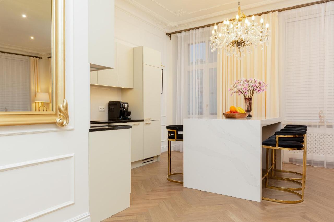 Royal Apartment Kopernika By Renters Prestige Varsóvia Exterior foto